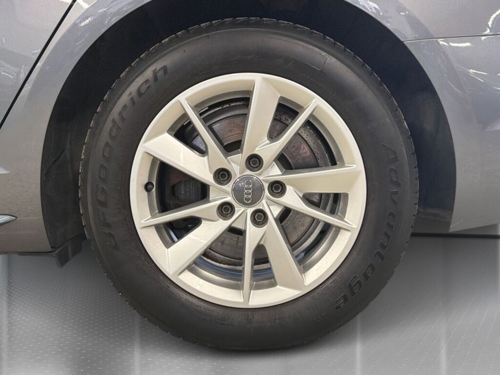 Audi A4 2016 Harmaa