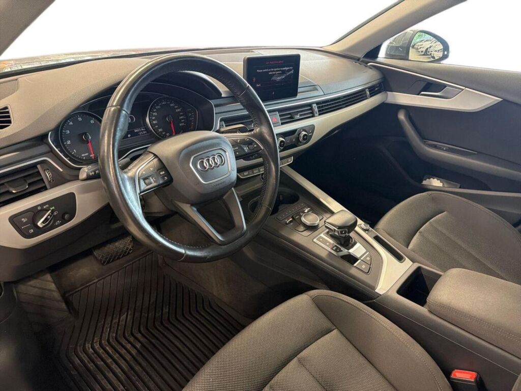 Audi A4 2016 Harmaa