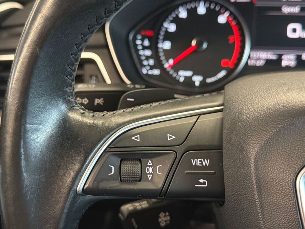Audi A4 2016 Harmaa