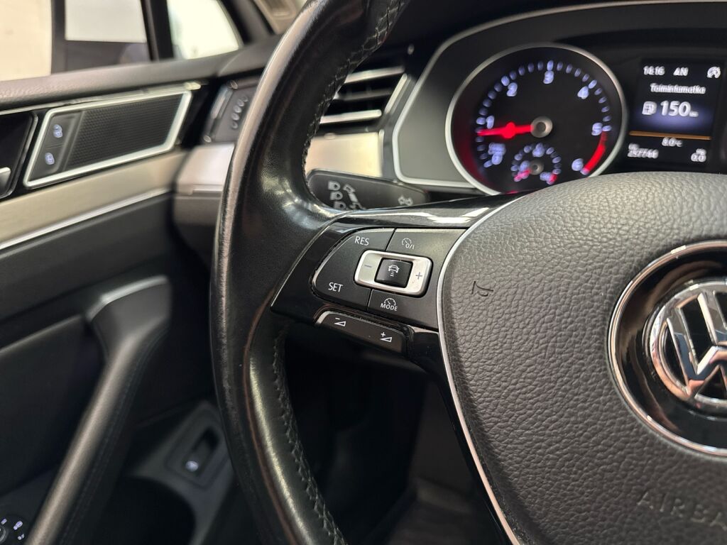 Volkswagen Passat 2016 Valkoinen