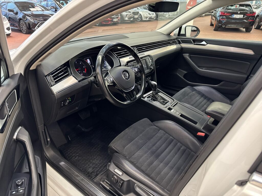 Volkswagen Passat 2016 Valkoinen