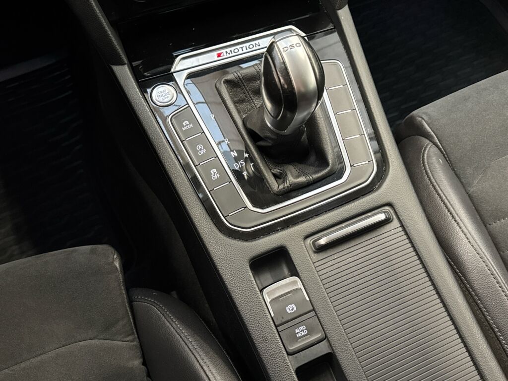 Volkswagen Passat 2016 Valkoinen