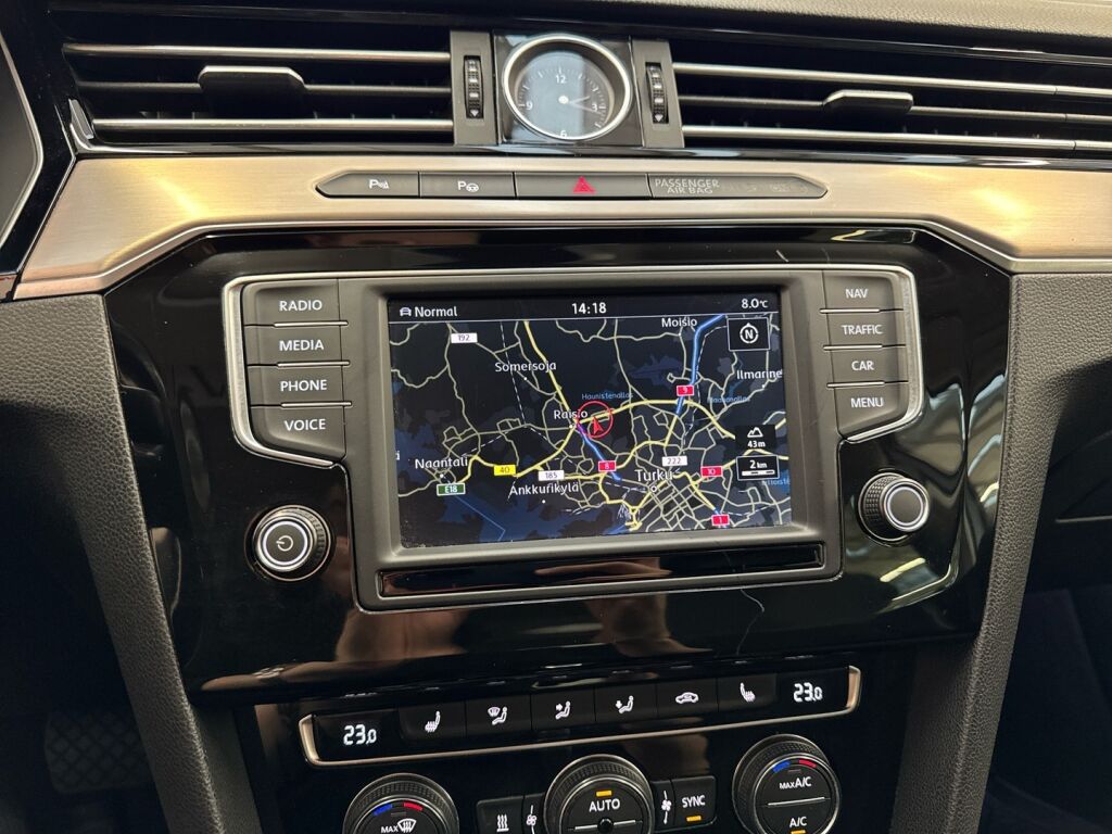 Volkswagen Passat 2016 Valkoinen