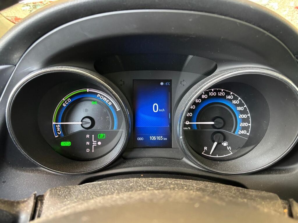 Toyota Auris 2016 Sininen