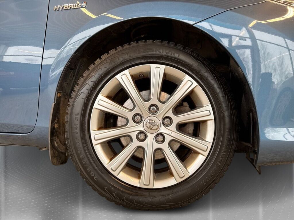 Toyota Auris 2016 Sininen