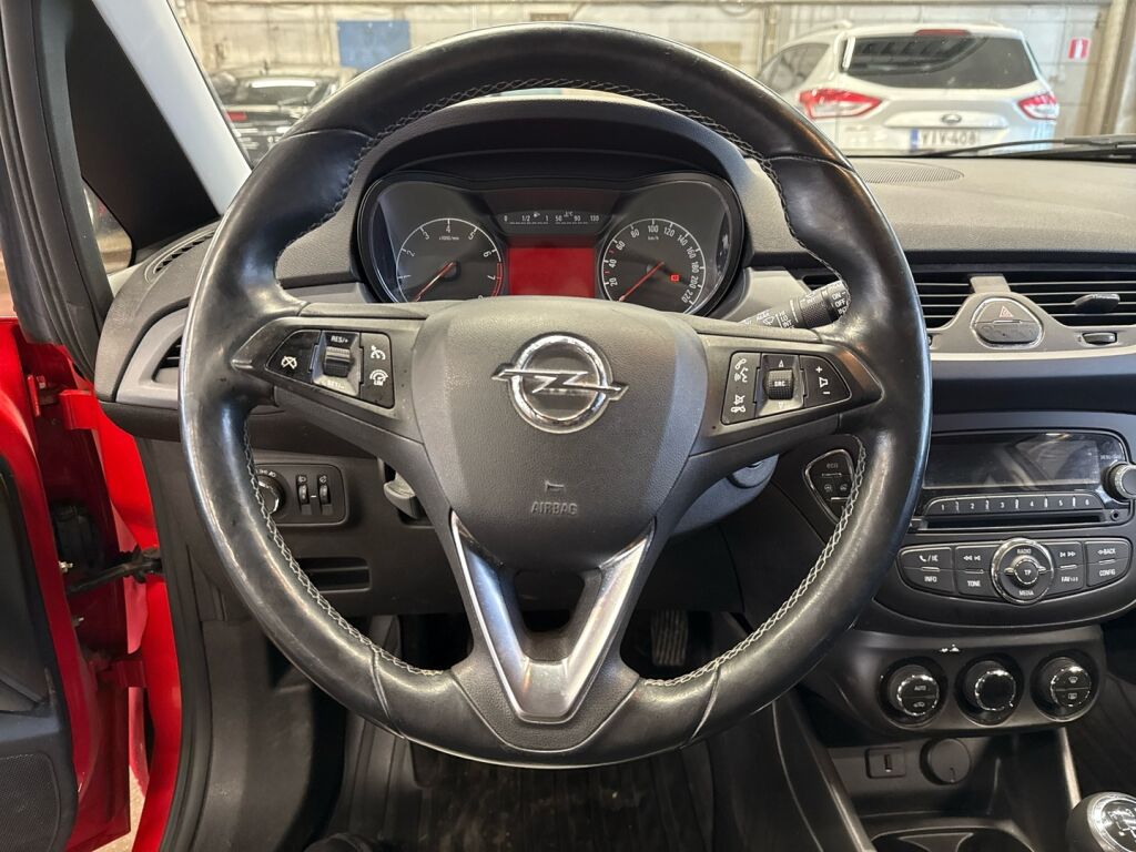 Opel Corsa 2016 Punainen