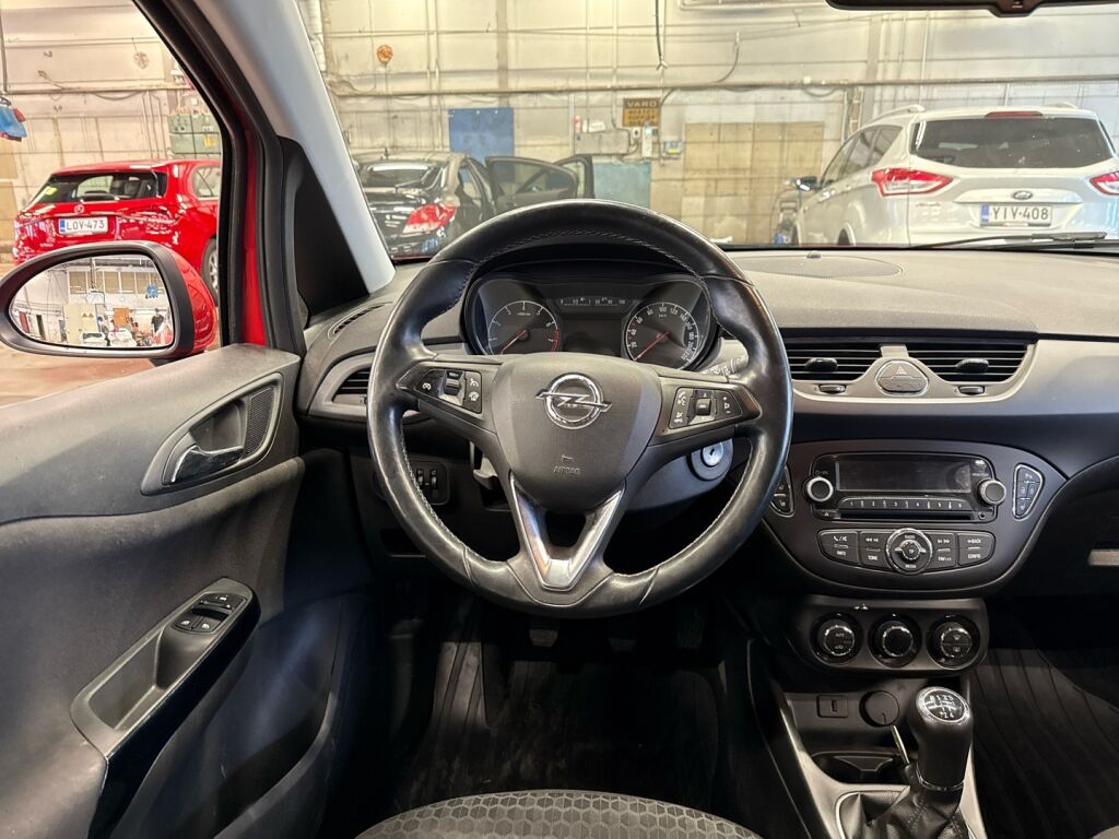 Opel Corsa 2016 Punainen