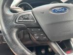 Ford Focus 2016 Sininen