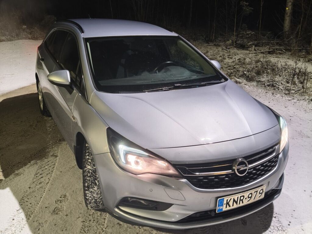 Opel Astra 2016 Hopea