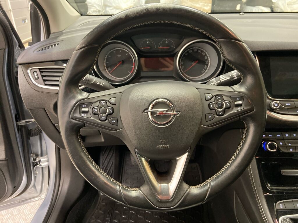 Opel Astra 2016 Hopea