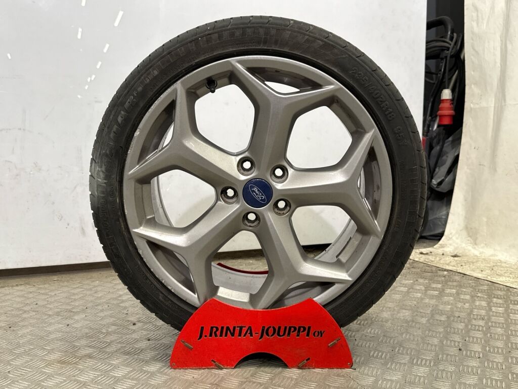 Ford Focus 2016 Musta