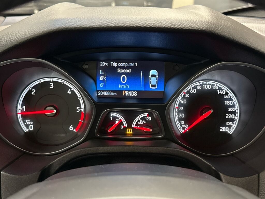 Ford Focus 2016 Musta