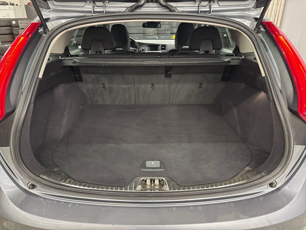 Volvo V60 Cross Country 2016 Harmaa