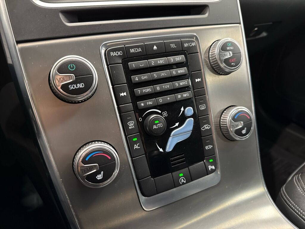 Volvo V60 Cross Country 2016 Harmaa