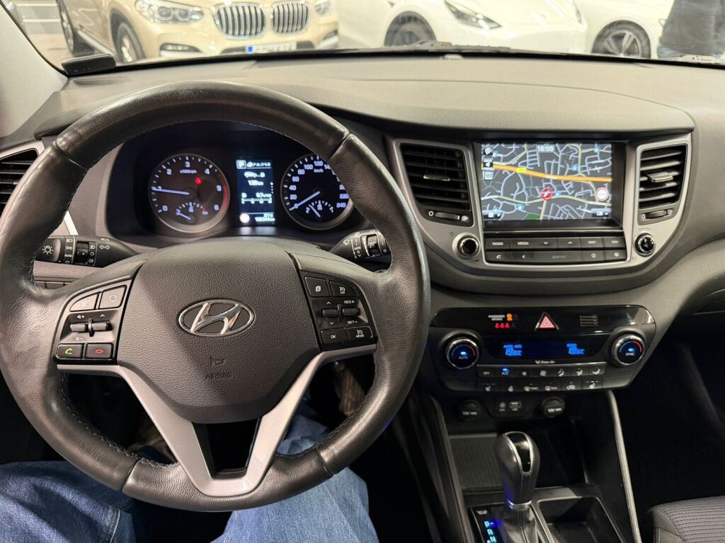 Hyundai Tucson 2016 Musta