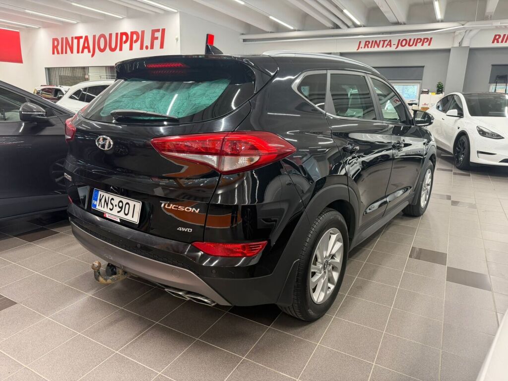 Hyundai Tucson 2016 Musta