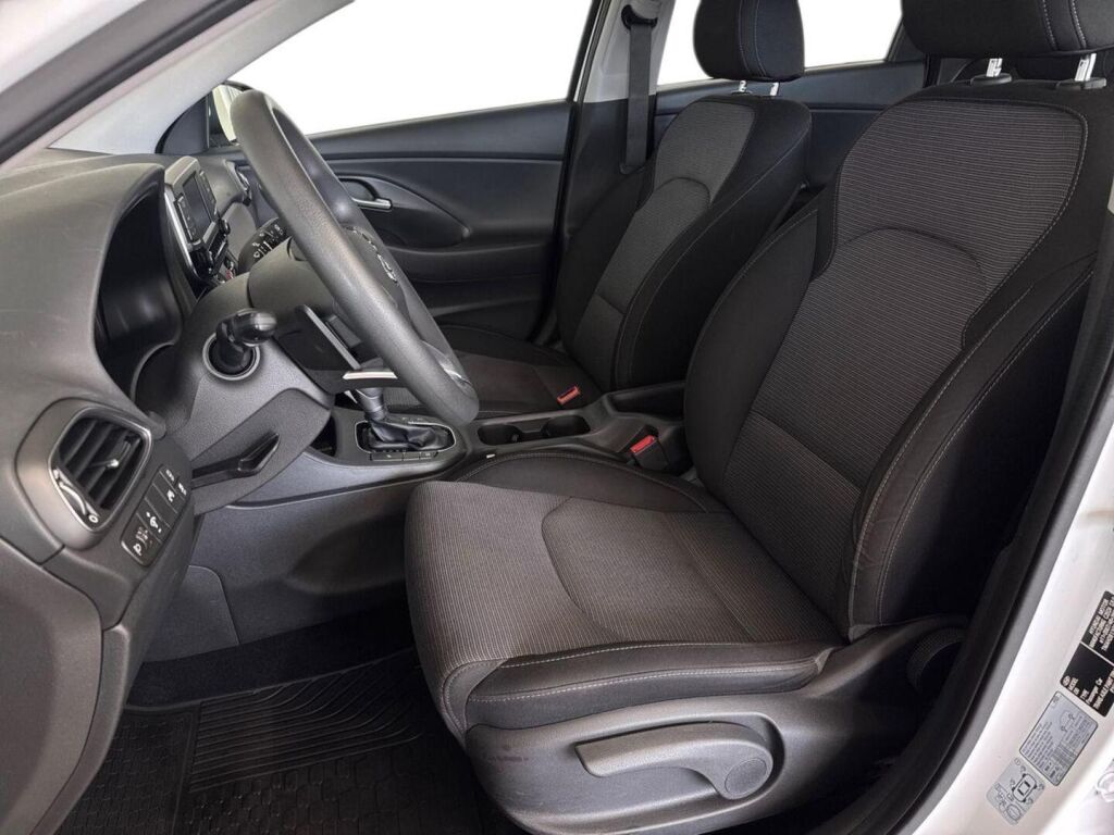 Hyundai i30 Wagon 2019 Valkoinen