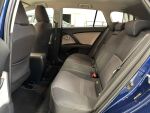 Toyota Avensis 2016 Sininen