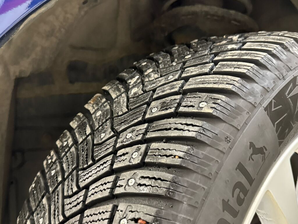 Toyota Avensis 2016 Sininen