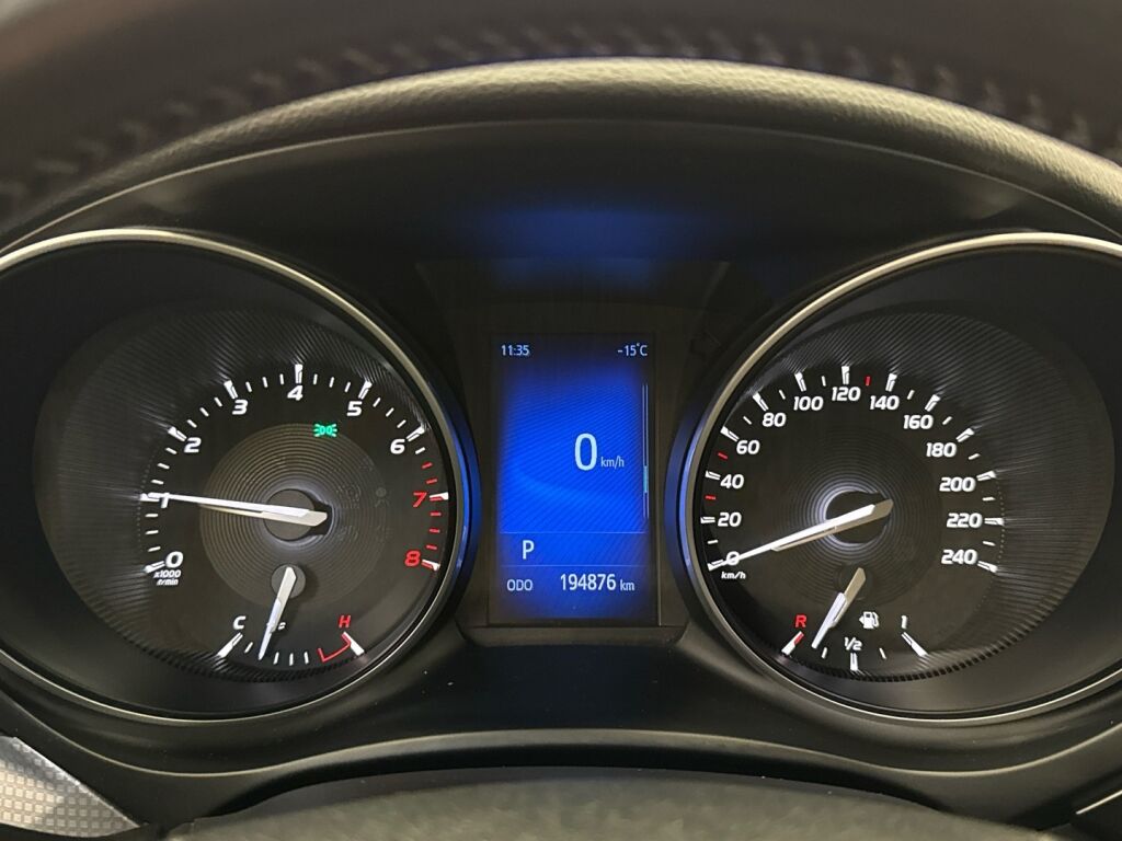 Toyota Avensis 2016 Sininen