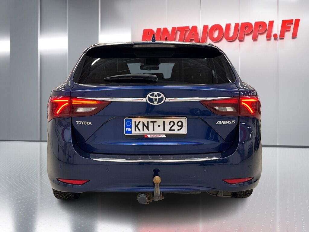 Toyota Avensis 2016 Sininen