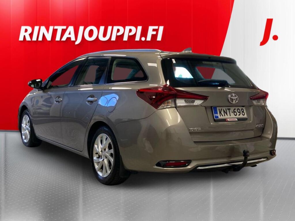 Toyota Auris 2016 Ruskea (beige)