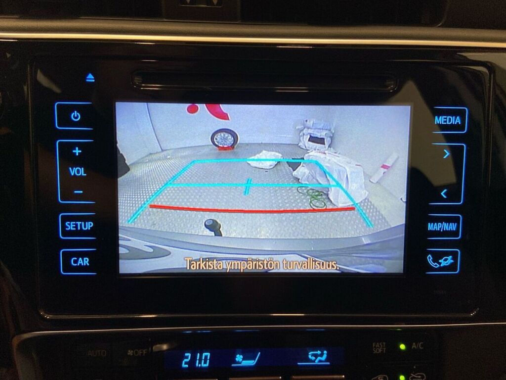 Toyota Auris 2016 Ruskea (beige)
