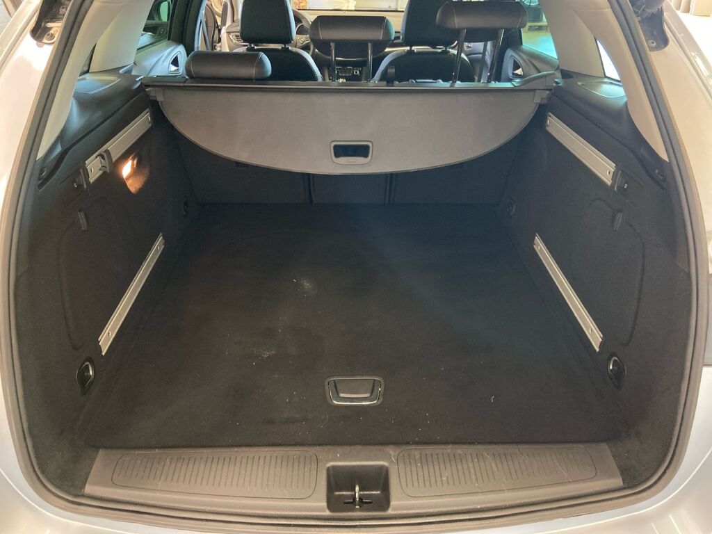 Opel Astra 2017 Hopea