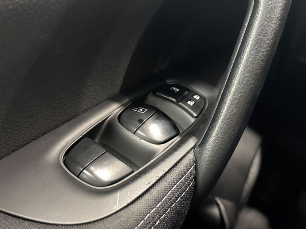 Nissan Qashqai 2016 Ruskea (beige)