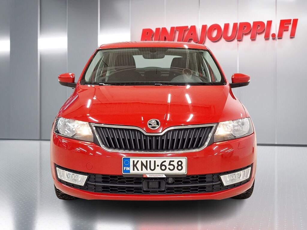 Skoda Rapid 2016 Punainen