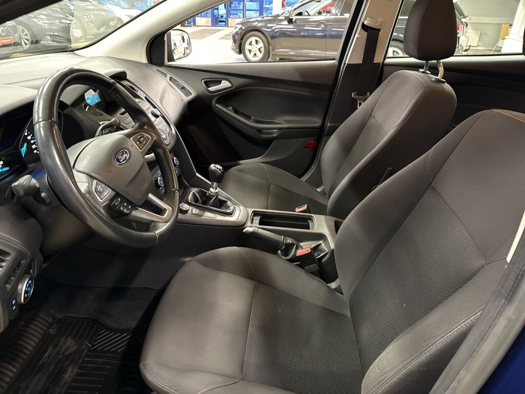 Ford Focus 2016 Sininen