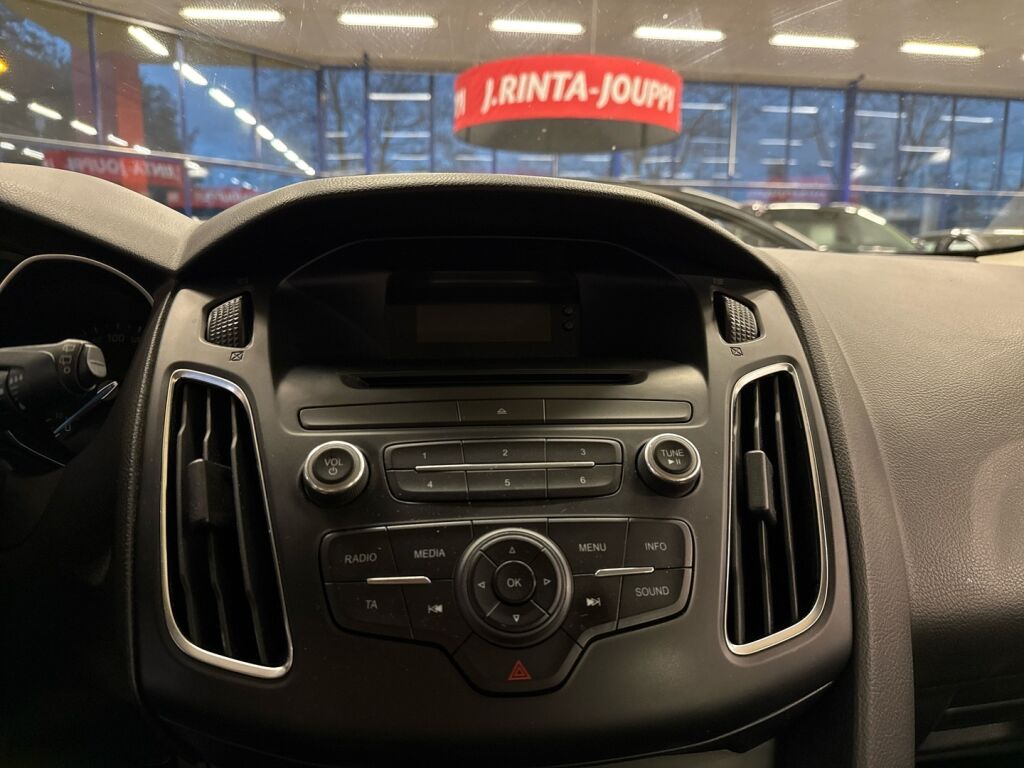 Ford Focus 2016 Sininen