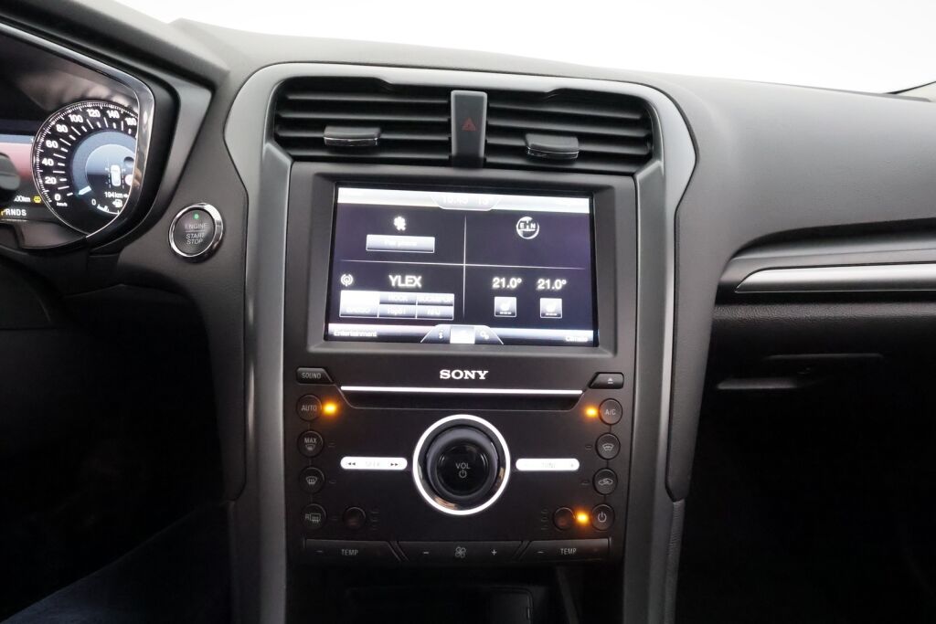 Ford Mondeo 2016 Musta