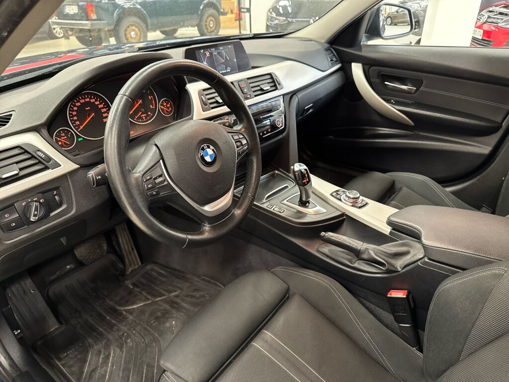 BMW 320 2017 Sininen
