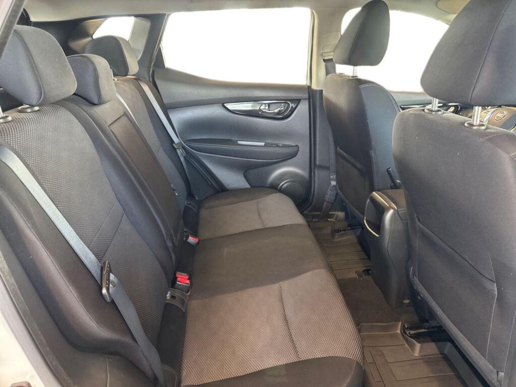 Nissan Qashqai 2016 Metallinhohto Valkoinen