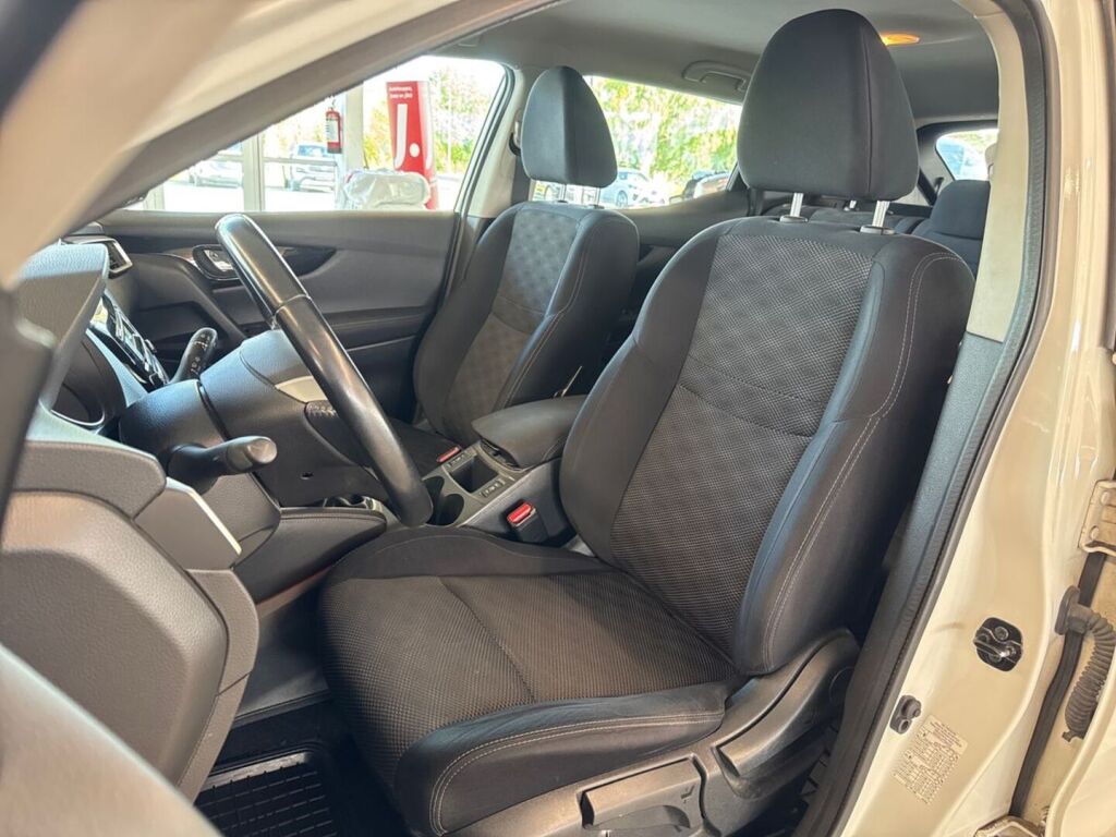 Nissan Qashqai 2016 Metallinhohto Valkoinen