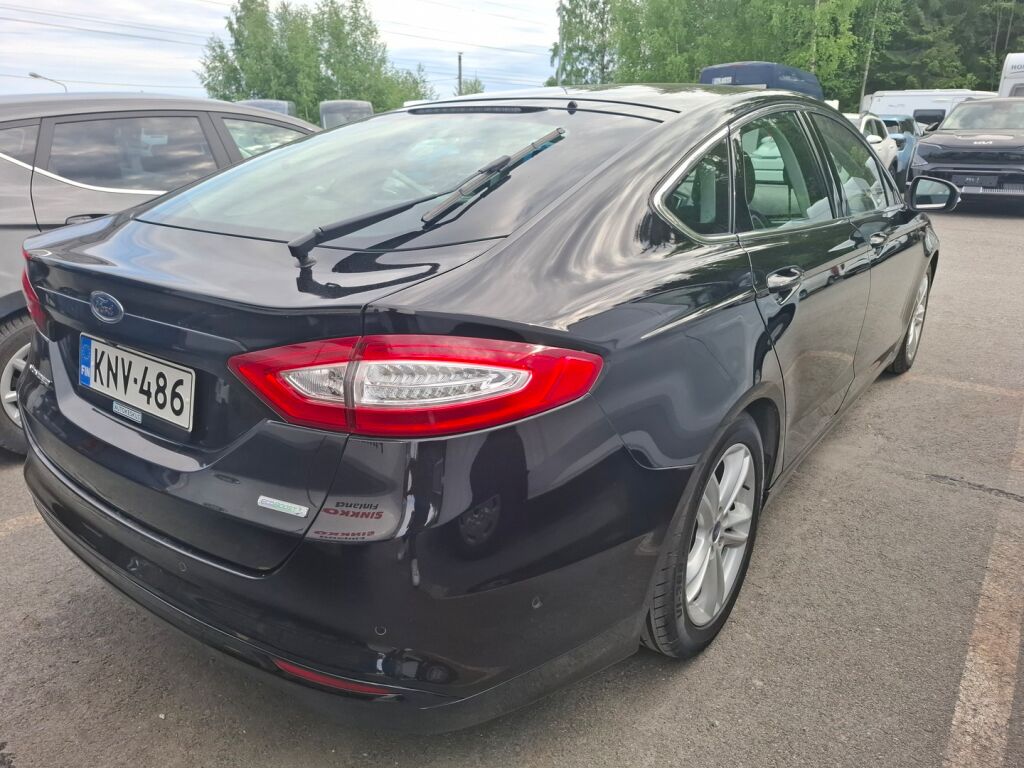 Ford Mondeo 2016 Musta