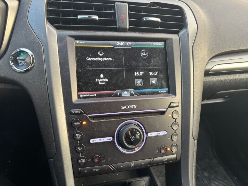 Ford Mondeo 2016 Punainen