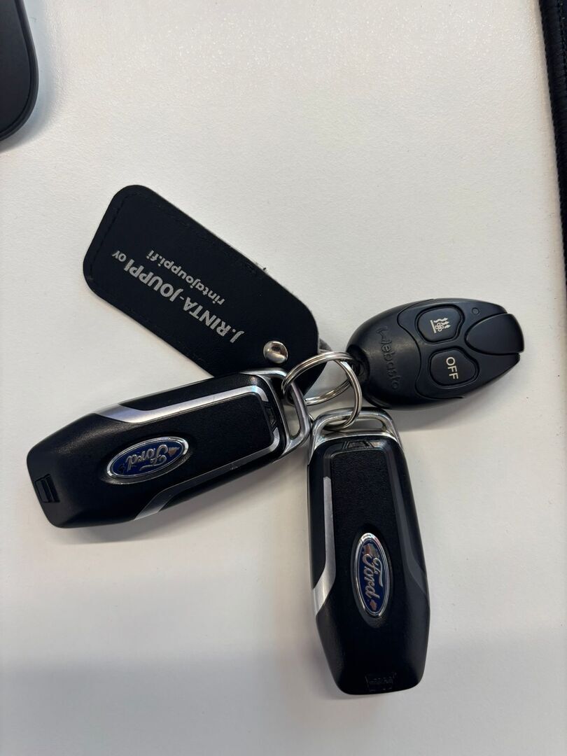 Ford Mondeo 2016 Punainen