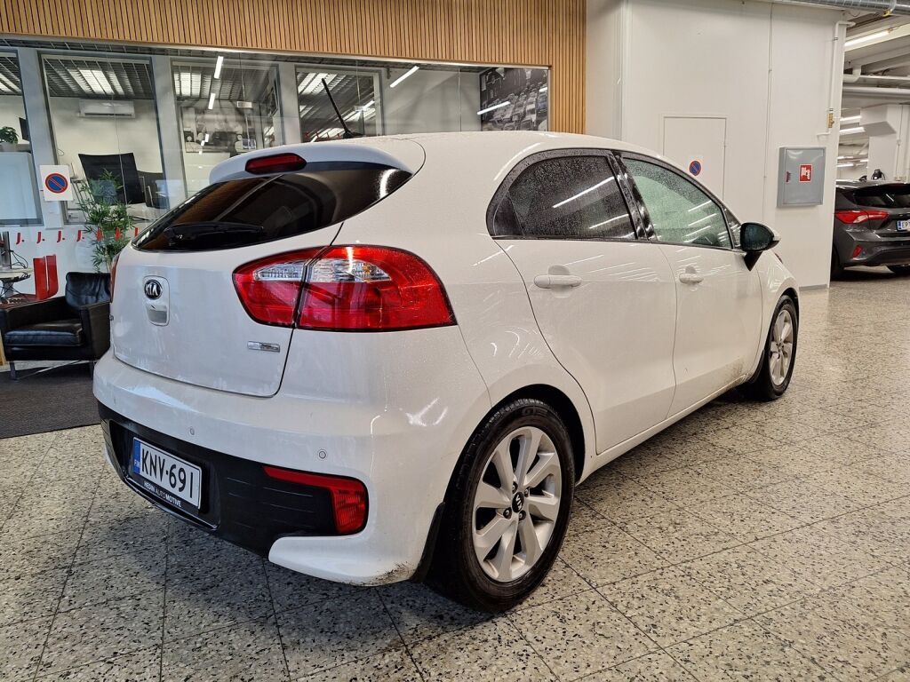 Kia Rio 2016 Valkoinen