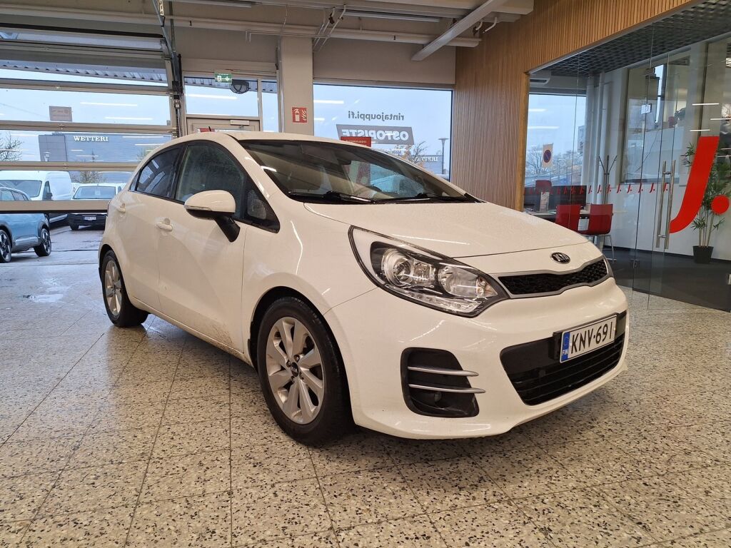 Kia Rio 2016 Valkoinen
