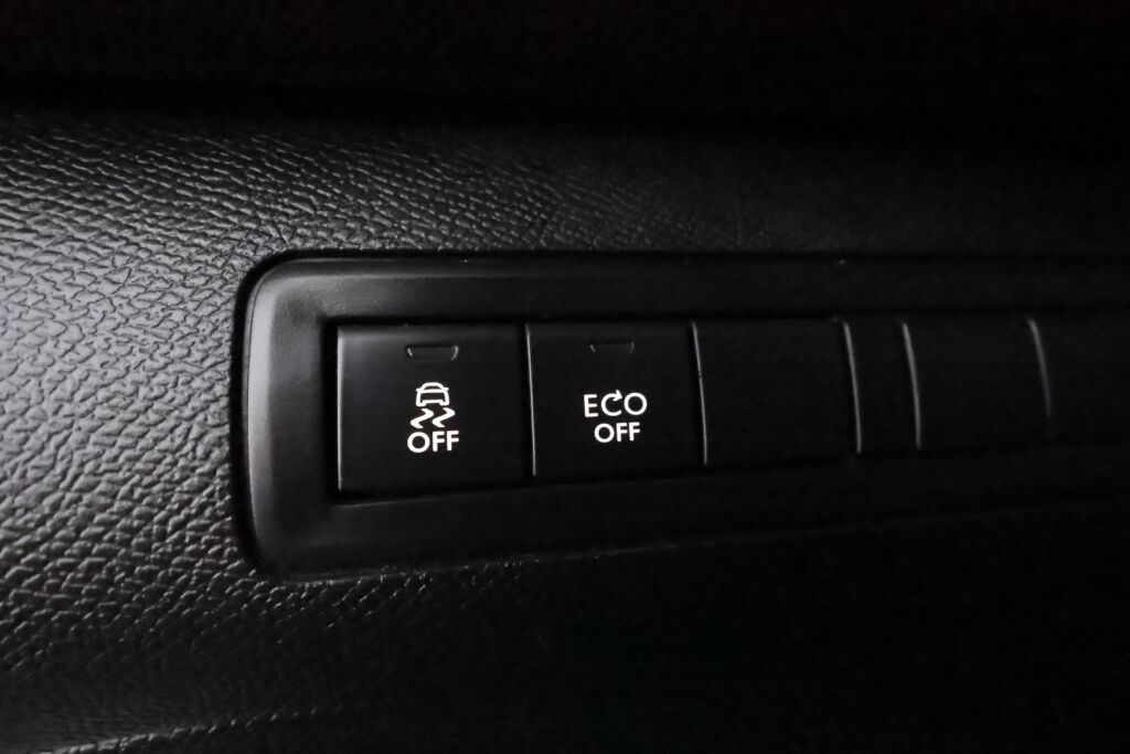 Peugeot 308 2017 Musta