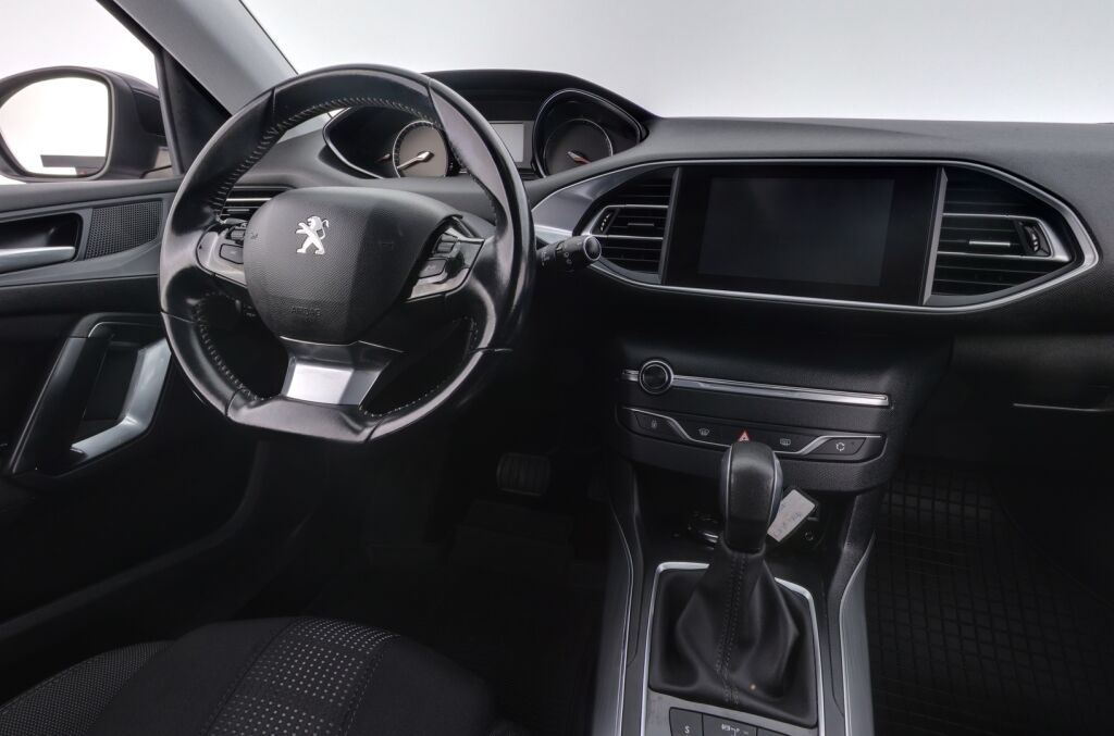 Peugeot 308 2017 Musta