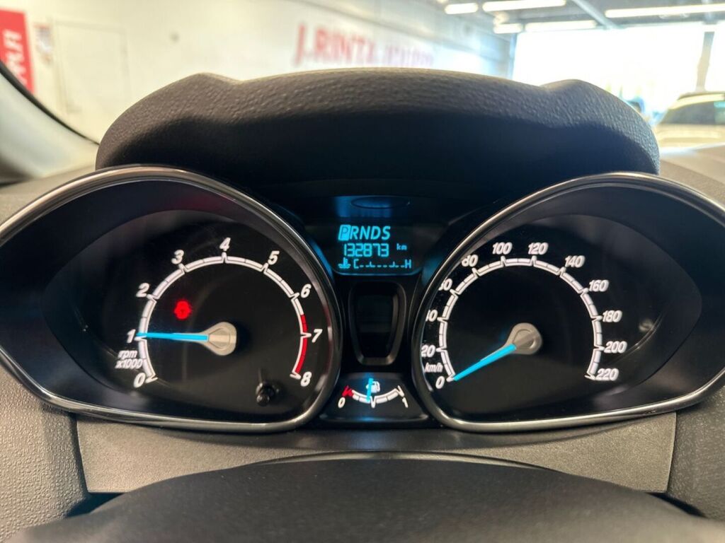 Ford Fiesta 2016 Harmaa