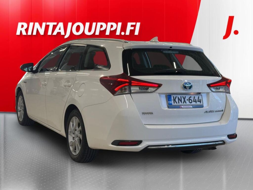 Toyota Auris 2016 Valkoinen