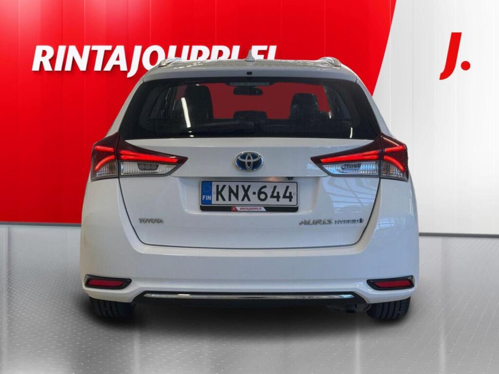 Toyota Auris 2016 Valkoinen