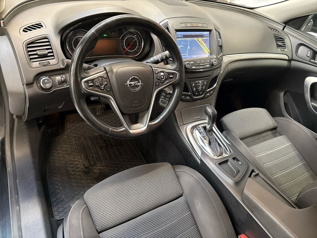 Opel Insignia 2016 Musta