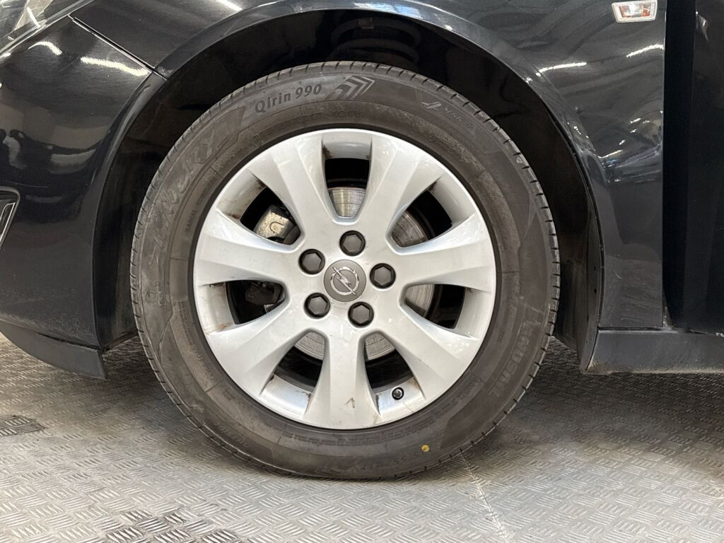 Opel Insignia 2016 Musta