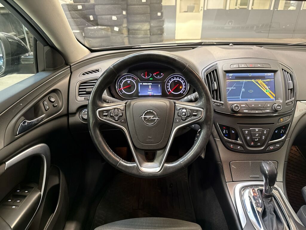 Opel Insignia 2016 Musta
