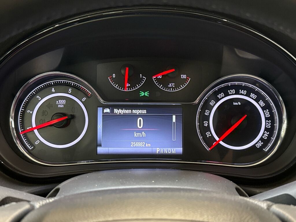 Opel Insignia 2016 Musta